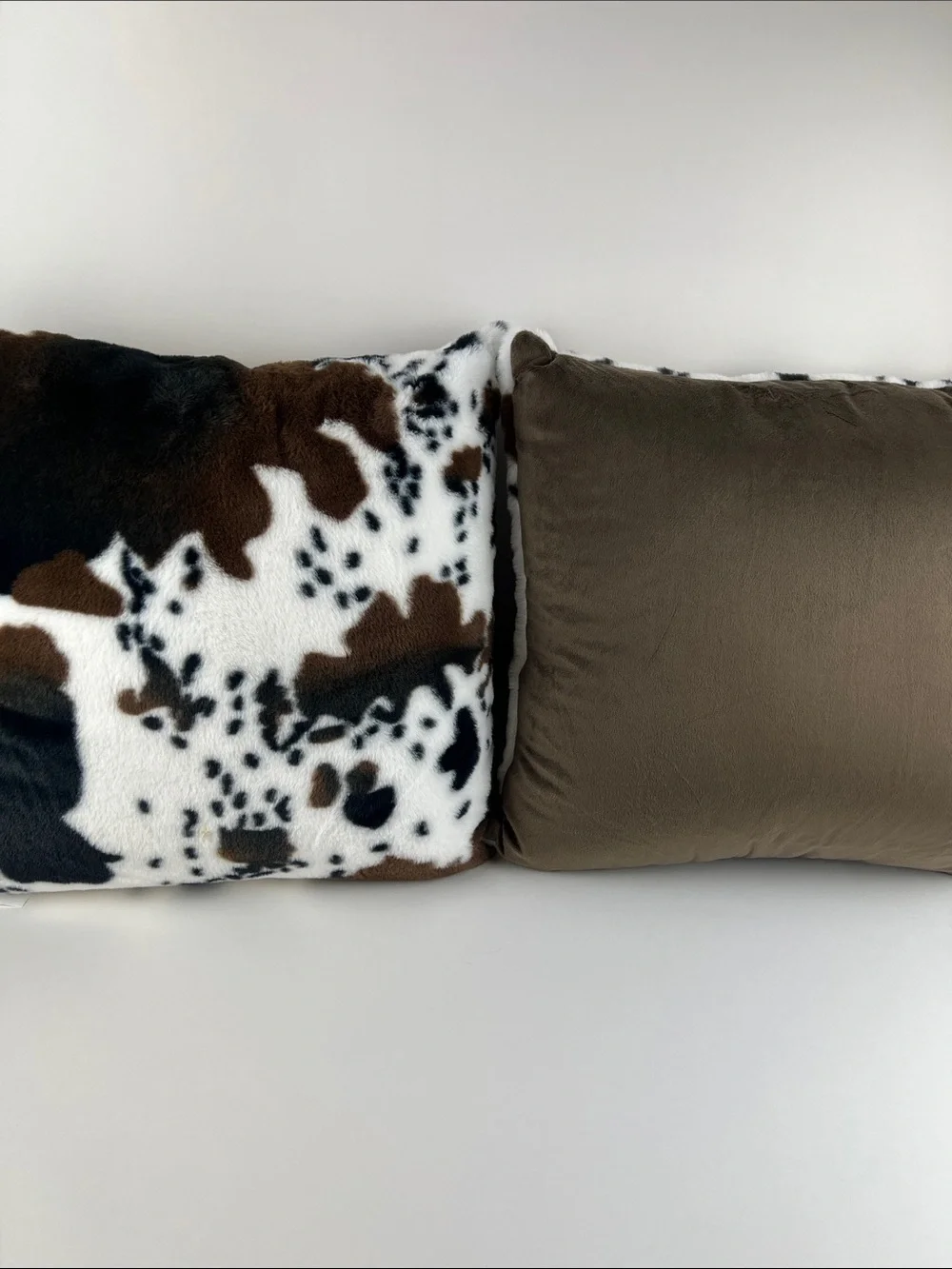 Bearpaw Cow Print Faux Fur Throw Pillows Brown Black White Set of 2 NEW